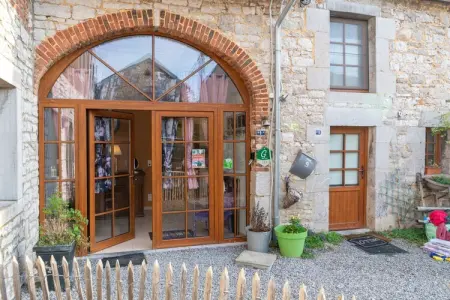 Bird Symphony, Charmante maison de vacances à Bohon près de la rivière
Bird Symphony vient d etre rafraichie. - Photo 6