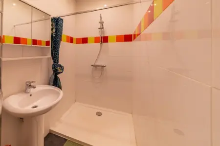 Bird Symphony, Charmante maison de vacances à Bohon près de la rivière
Bird Symphony vient d etre rafraichie. - Photo 28