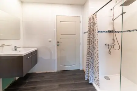 Bird Symphony, Charmante maison de vacances à Bohon près de la rivière
Bird Symphony vient d etre rafraichie. - Photo 30