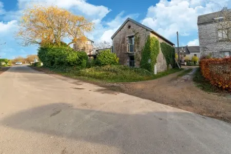 Bird Symphony, Charmante maison de vacances à Bohon près de la rivière
Bird Symphony vient d etre rafraichie. - Photo 38