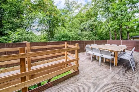 La Coccinelle, Chalet magnifique spacieux avec sauna terrasses ouvertes et couvertes et jardin - Photo 4