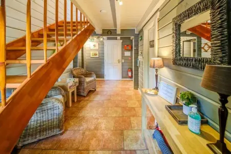 La Coccinelle, Chalet magnifique spacieux avec sauna terrasses ouvertes et couvertes et jardin - Photo 18