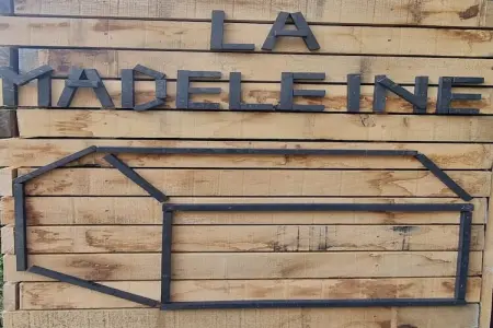 La Madeleine, Maison de vacances du XVIIIe siècle avec sauna, piscine intérieure, billard, BBQ et plaine de jeux. - Photo 43