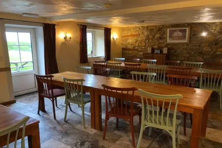 Fermette Erpigny, Maison de vacances rénovée à Érezée avec sauna - Photo 2