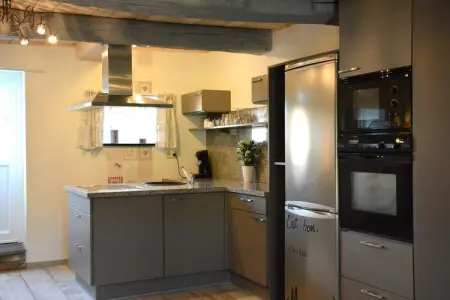 Au Bord de la Rivière, Grand gîte à Érezée avec sauna - Photo 3