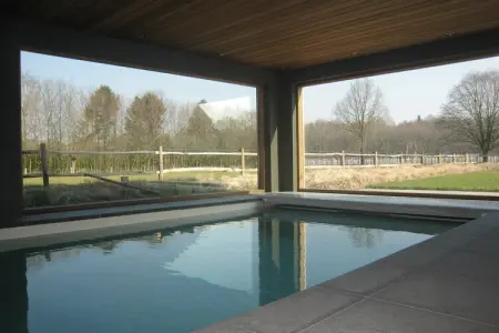 Stalvleugel, Maison de vacances rurale avec sauna et piscine à Beernem - Photo 1