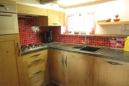 Het Boerderijtje, Maison de vacances avec jardin clôturé en forêt à Proven - Photo 2