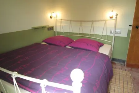 Het Boerderijtje, Maison de vacances avec jardin clôturé en forêt à Proven - Photo 3