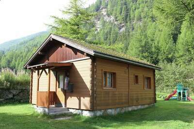 Residence Edelweiss, Chalet 6 persons in Saas Balen CH-3908-02