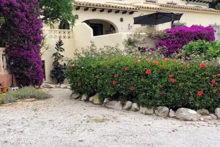 Casa Kola, Appartement dans villa avec belle vue mer et piscine commune - Photo 18