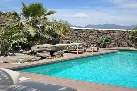 Villa Aurora, Villa moderne avec piscine privée à Sayalonga - Photo 14