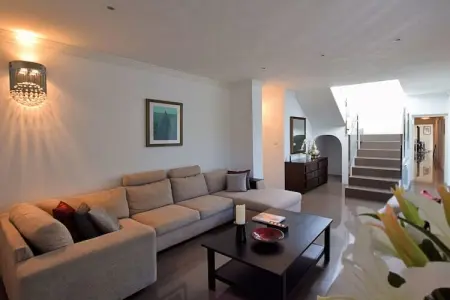 Casa El Cuadrado, Villa moderne avec piscine privée à Sayalonga - Photo 9