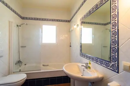 Casa Camelias, Belle maison de vacances 6p avec piscine à débordement, vue mer phénoménale - Photo 13