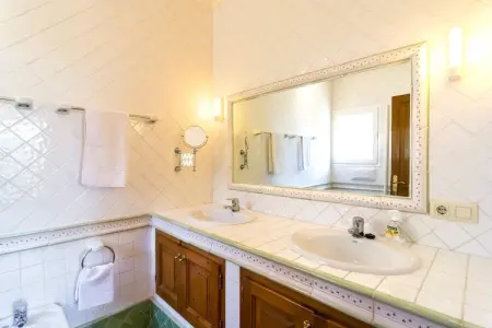 Casa Camelias, Belle maison de vacances 6p avec piscine à débordement, vue mer phénoménale - Photo 14