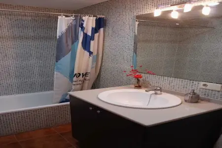 Mas Set Rengs 2, Luxueux gîte en Catalogne avec piscine et jardin avec vues - Photo 13