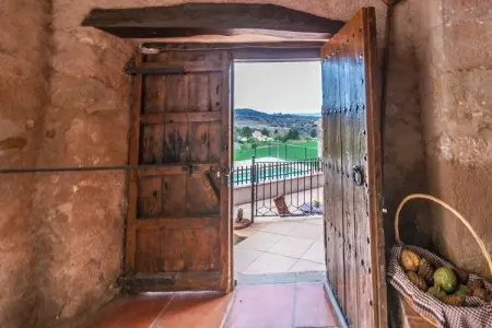 Can Códol 1, Chalet typique avec piscine en Catalogne, en Espagne - Photo 9