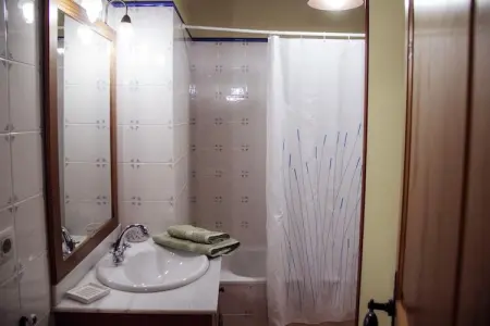 Can Códol 1, Chalet typique avec piscine en Catalogne, en Espagne - Photo 23