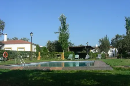 La Galana, Maison de vacances moderne à Herrera de Alcántara. Piscine - Photo 6