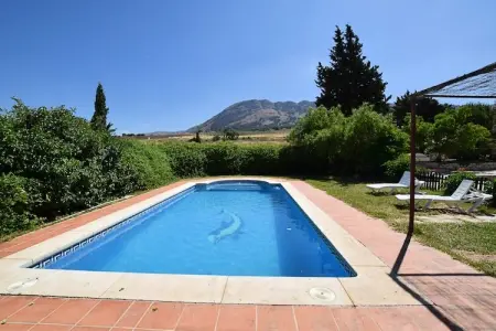 Cortijo Los Alazores, Villa de luxe à Loja avec piscine - Photo 1