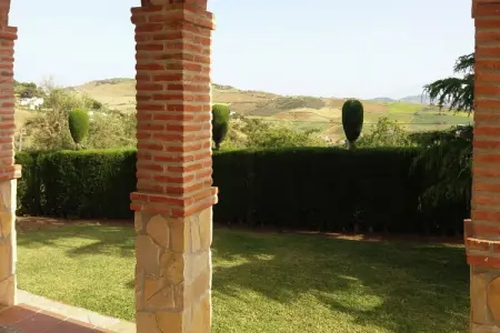 Casa Los Lirios, Villa de campagne avec piscine, jardin et vues en Andalousie - Photo 8