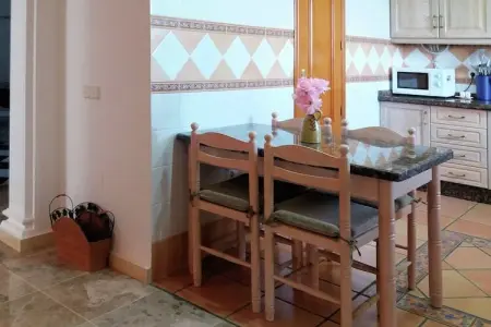 Casa Los Lirios, Villa de campagne avec piscine, jardin et vues en Andalousie - Photo 12