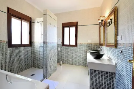 Las Casillas 1, Villa de luxe avec piscine à Arenas - Photo 38