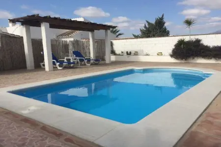 Casa Velez, Luxueuse maison de vacances à Vinuela avec piscine privée - Photo 9