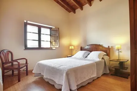 Pruneda I, Demeure spacieuse à Nava avec piscine - Photo 10