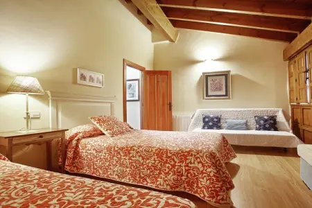 Pruneda I, Demeure spacieuse à Nava avec piscine - Photo 13