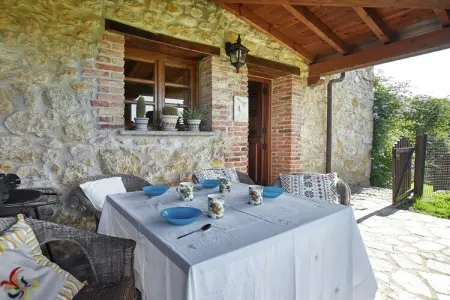 Pruneda I, Demeure spacieuse à Nava avec piscine - Photo 18