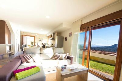 Casa O Sartal - Villa Raxeira, Maison 10 personnes à Poio ES-36995-01