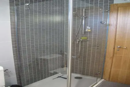 Villa Villaverde, Maison de vacances moderne près de la mer à Cantabrique - Photo 23