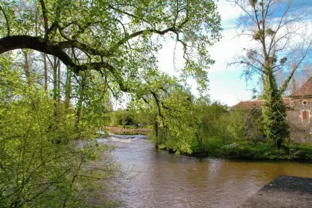 Montizon, Charmant gîte avec piscine à Roussines - Photo 27