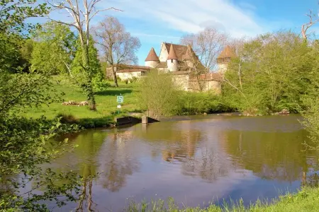 Montizon, Charmant gîte avec piscine à Roussines - Photo 31