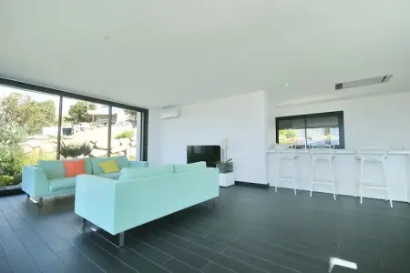 Seaview, Villa moderne et spacieuse à Albitreccia avec piscine privée et  vue panoramique - Photo 1