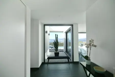 Seaview, Villa moderne et spacieuse à Albitreccia avec piscine privée et  vue panoramique - Photo 8