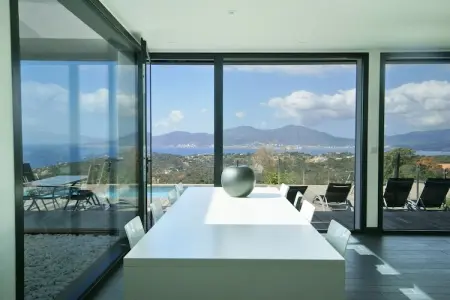 Seaview, Villa moderne et spacieuse à Albitreccia avec piscine privée et  vue panoramique - Photo 9