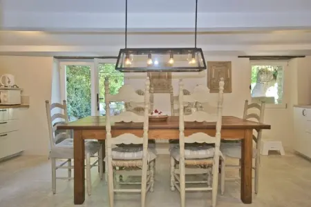 Pause, Magnifique villa avec piscine à Viens - Photo 2