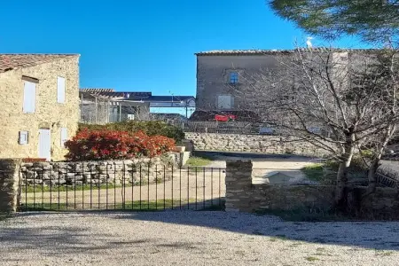 Pause, Magnifique villa avec piscine à Viens - Photo 15
