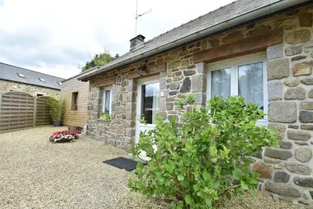 Maison Typique Bretonne, Maison Bretonne en pierres de pays à Saint-Gilles-les-Bois - Photo 6