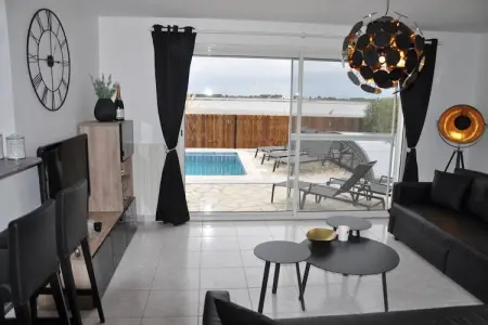 Villa Camargue, Maison de vacances luxueuse avec piscine privée à Port Camargue - Photo 10