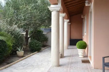 Villa Camargue, Maison de vacances luxueuse avec piscine privée à Port Camargue - Photo 11