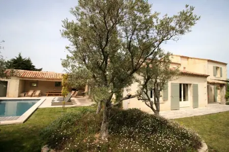 La Charm, Villa de bon goût à Eygalieres avec piscine privée - Photo 6