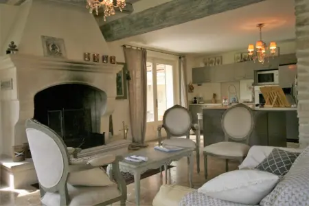 La Charm, Villa de bon goût à Eygalieres avec piscine privée - Photo 9