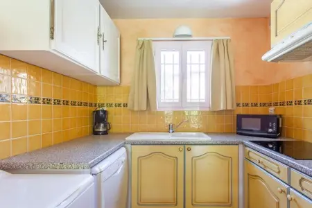 Mazet de Camargue, Maison de vacances confortable avec piscine, jardin, terrasse, étang - Photo 5