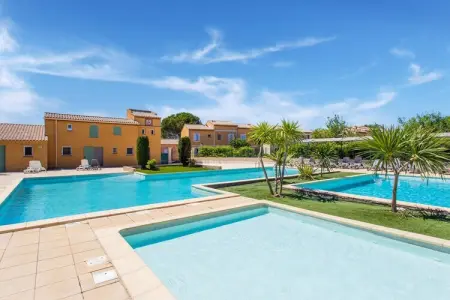 Mazet de Camargue, Maison de vacances confortable avec piscine, jardin, terrasse, étang - Photo 10