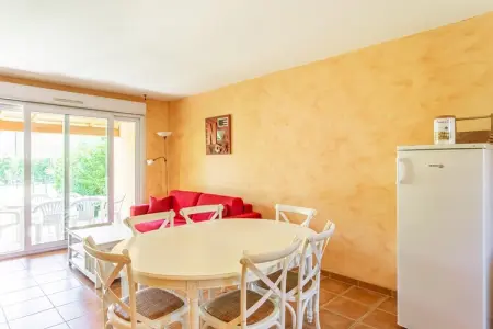 Mazet de Camargue, Maison de vacances confortable avec piscine, jardin, terrasse, étang - Photo 13