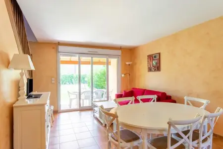 Mazet de Camargue, Maison de vacances confortable avec piscine, jardin, terrasse, étang - Photo 15