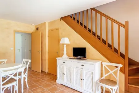 Mazet de Camargue, Maison de vacances confortable avec piscine, jardin, terrasse, étang - Photo 18