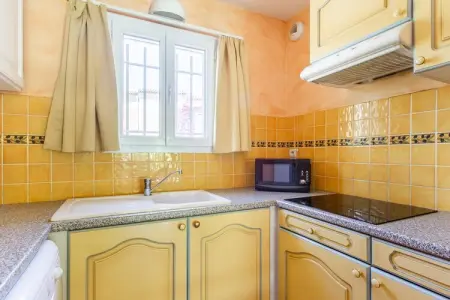 Mazet de Camargue, Maison de vacances confortable avec piscine, jardin, terrasse, étang - Photo 19